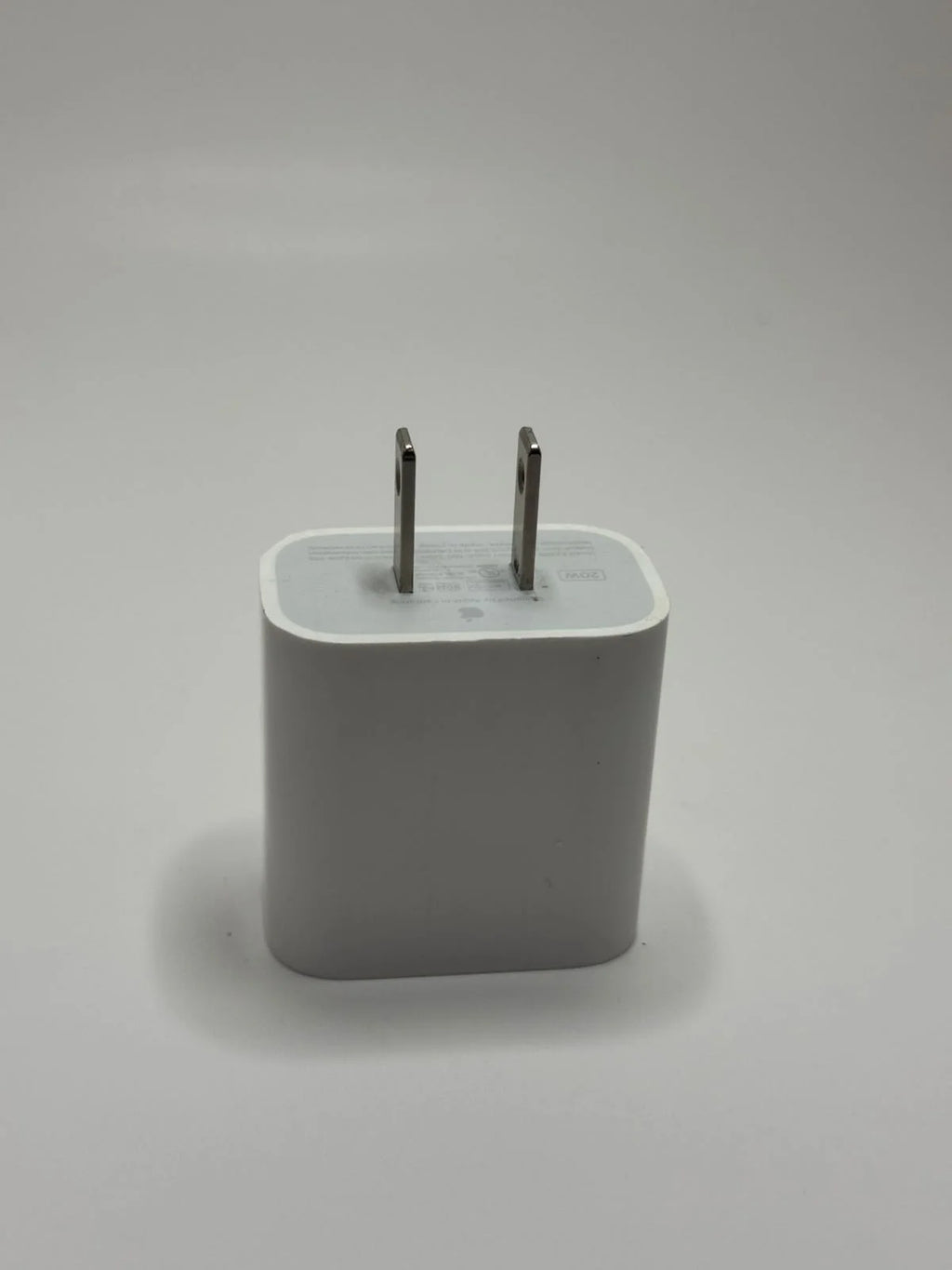Cubo Cargador USB-C 20W Apple Original