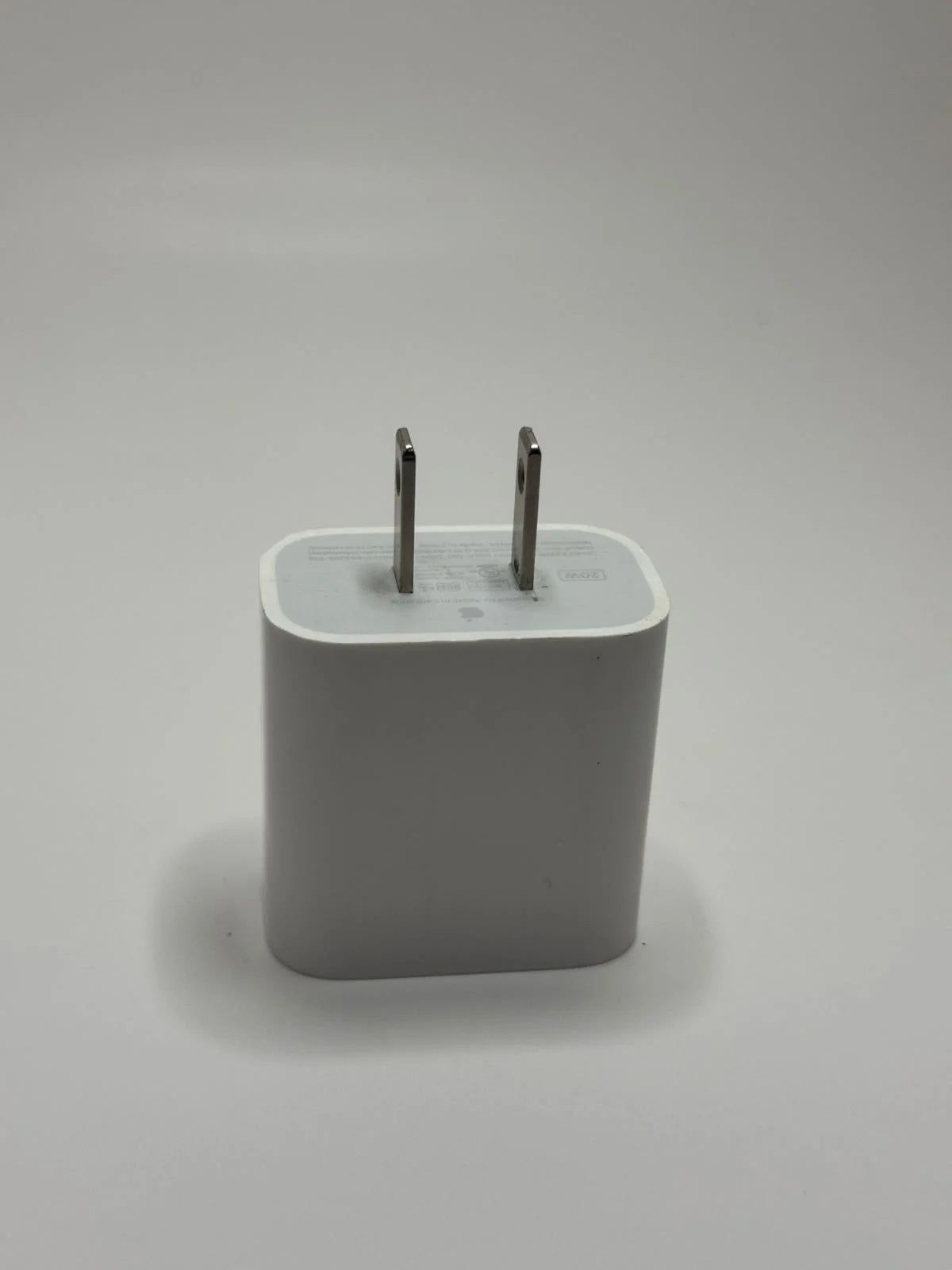 Cubo Cargador USB-C 20W Apple Original